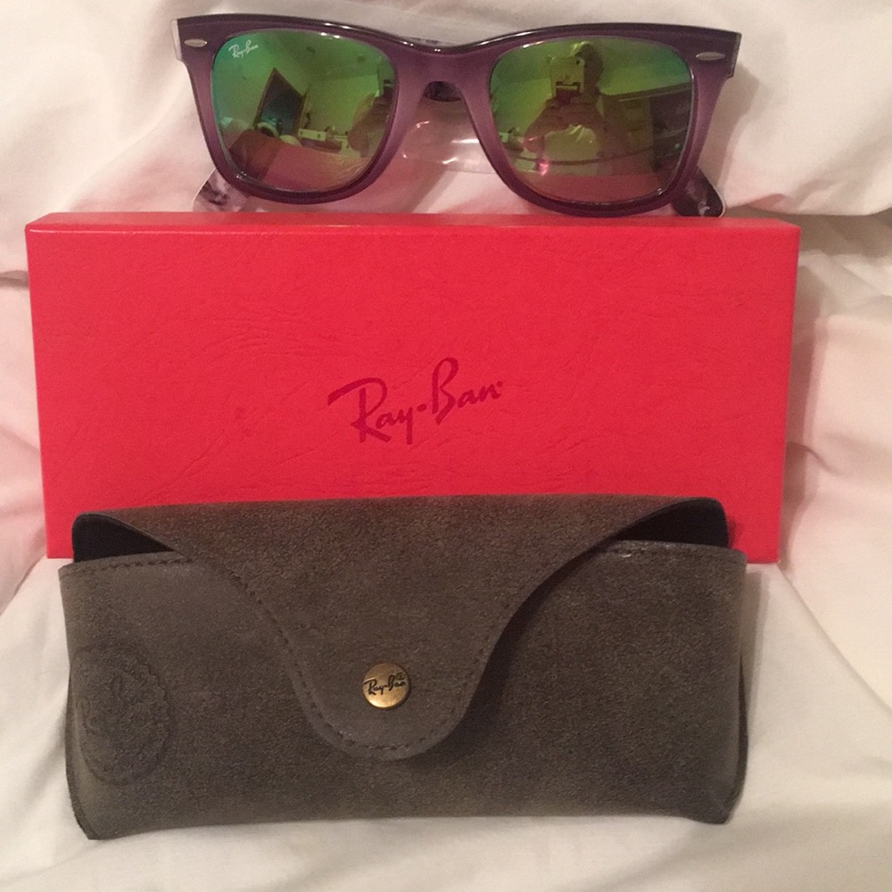Ray Ban Wayfarer sunglasses